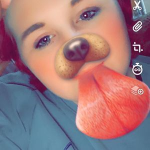 Meet your Posher, Kayla